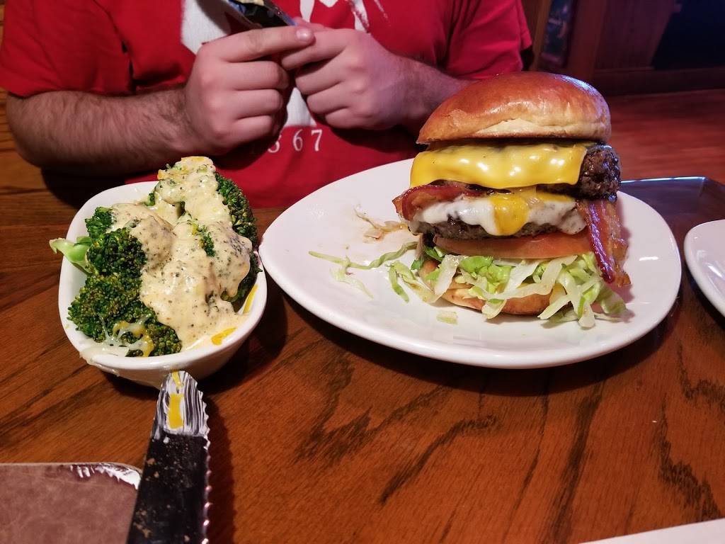 Outback Steakhouse | restaurant | 9049 Vantage Point Dr, Dallas, TX 75243, USA | 9727830397 OR +1 972-783-0397