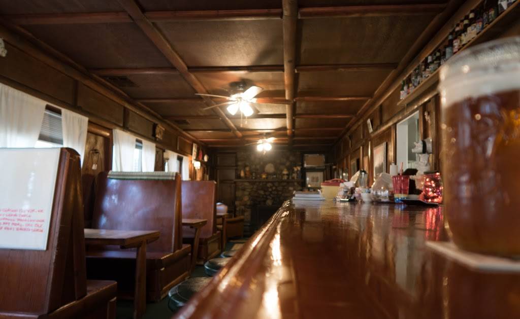 Commons Farm Kitchen & Bar Rustic BBQ | restaurant | 7624 CA-16, Guinda, CA 95637, USA | 5307960758 OR +1 530-796-0758