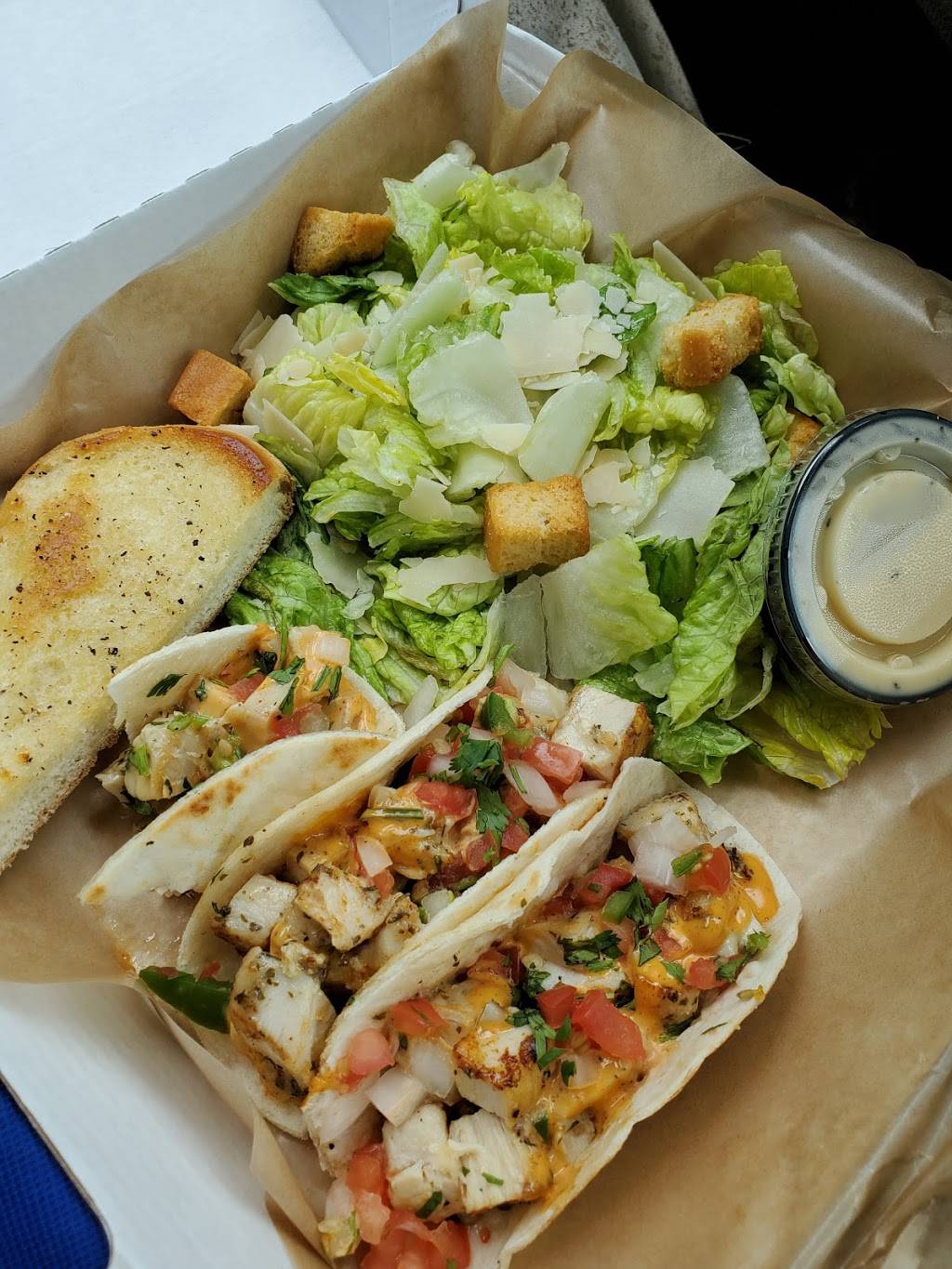 Buffalo Wild Wings | meal takeaway | 8251 Trillium Circle Avenue Suite 102, Grand Blanc, MI 48439, USA | 8106031299 OR +1 810-603-1299