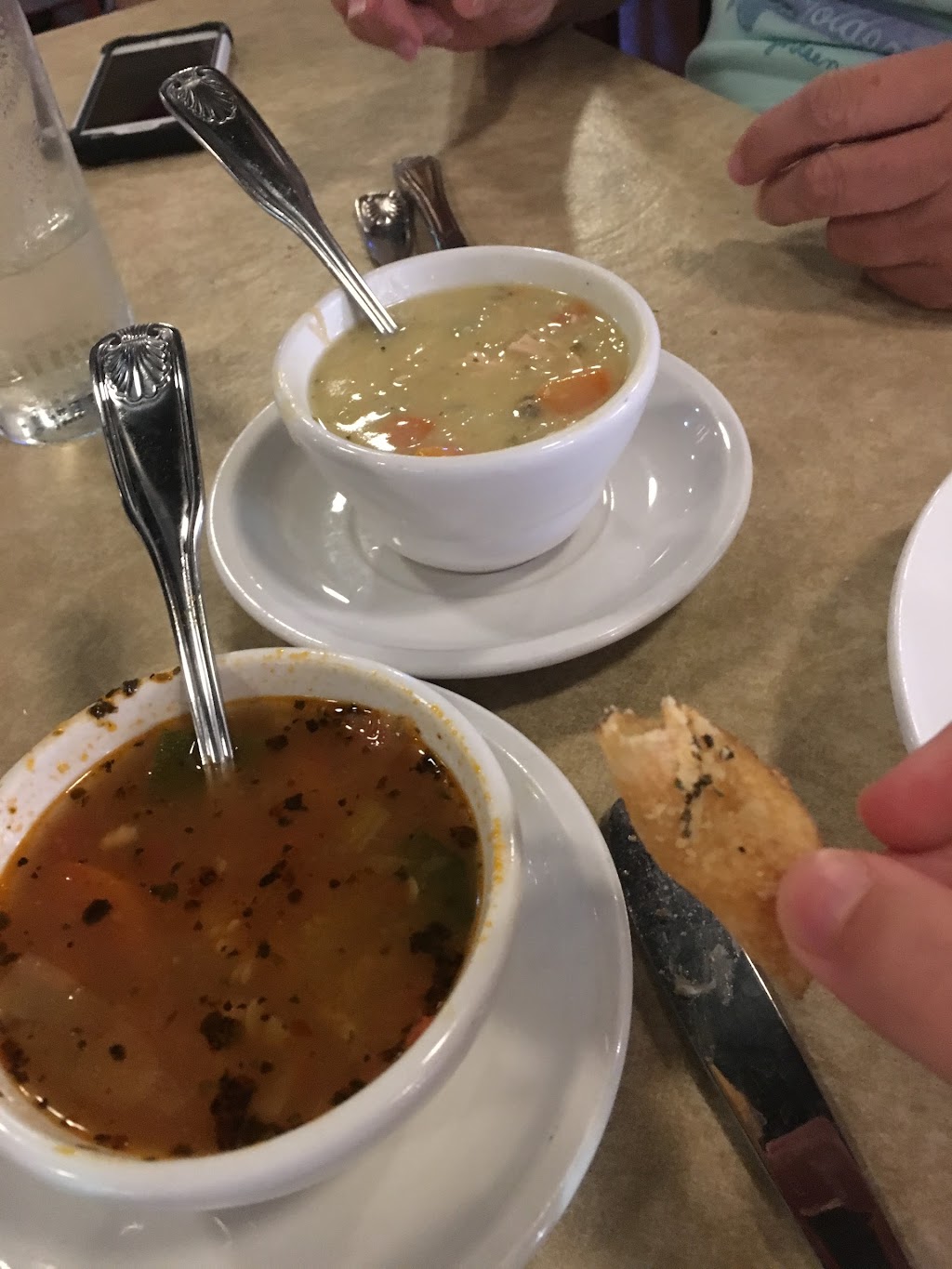 Oreganos Corner Cafe | cafe | 119 Gilmer Rd, Hawthorn Woods, IL 60047, USA | 8475663003 OR +1 847-566-3003