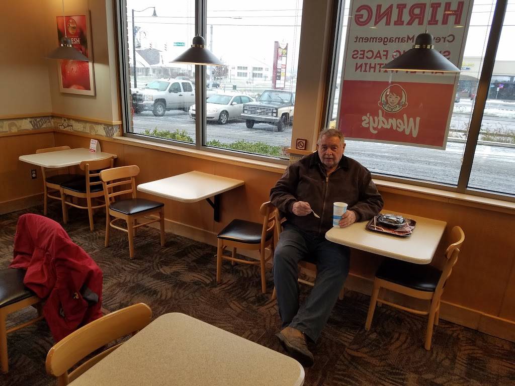 Wendys | restaurant | 2010 E County Rd 350 S, Lafayette, IN 47909, USA | 7654747935 OR +1 765-474-7935