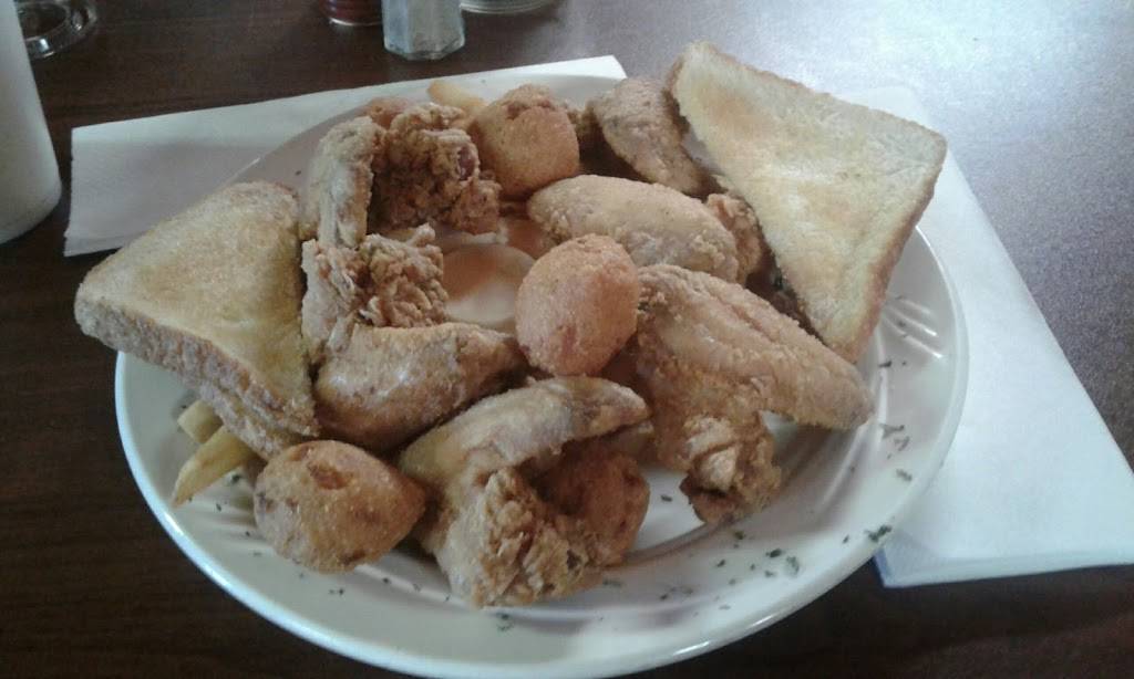 Eddies Restaurant | restaurant | 1956 Hollywood Ave, Shreveport, LA 71108, USA | 3186319082 OR +1 318-631-9082