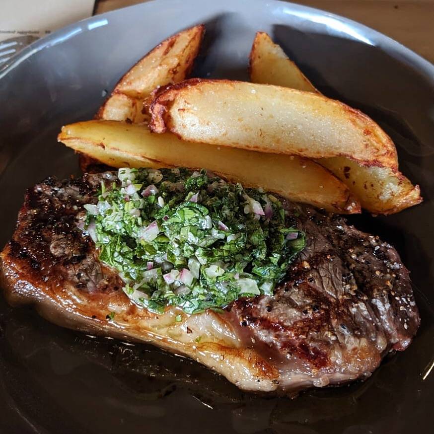 Headwaters | restaurant | 23352 US-27 #50, High Springs, FL 32643, USA | 3864542437 OR +1 386-454-2437