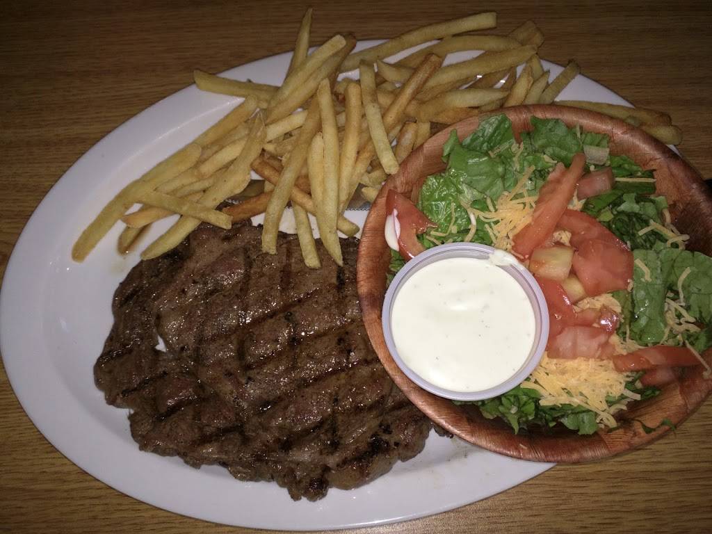 Fat Edds Roadhouse | restaurant | 323 Ferry St, Metropolis, IL 62960, USA | 6185245525 OR +1 618-524-5525