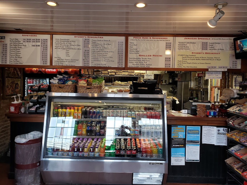 Stubbys | restaurant | 8 Steamboat Wharf, Nantucket, MA 02554, USA | 5082280028 OR +1 508-228-0028