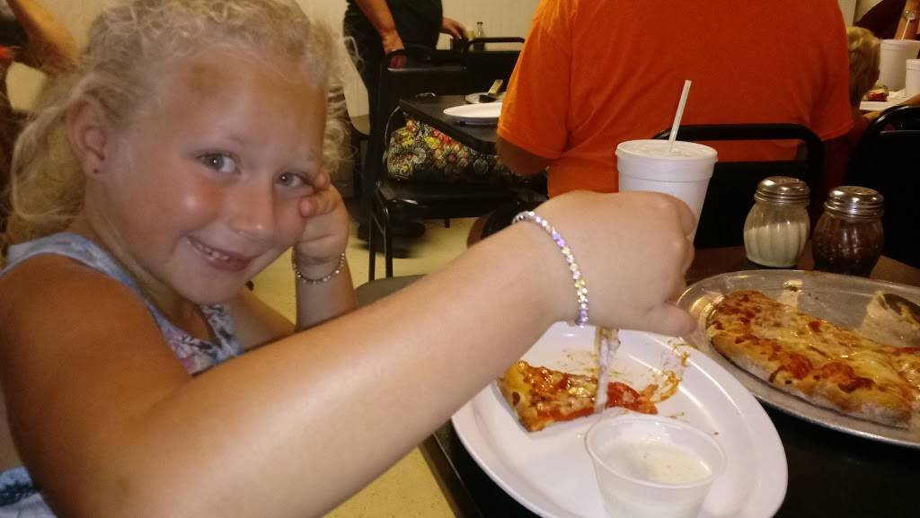 Schoonis Italian American | restaurant | 209 N Main Ave, Lake Placid, FL 33852, USA | 8634655060 OR +1 863-465-5060