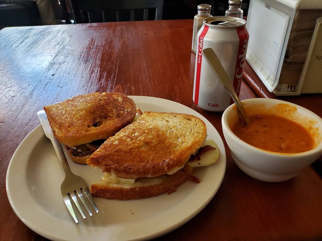 Destination Soups Inc | restaurant | 149 Union St, New Bedford, MA 02740, USA | 5089917687 OR +1 508-991-7687