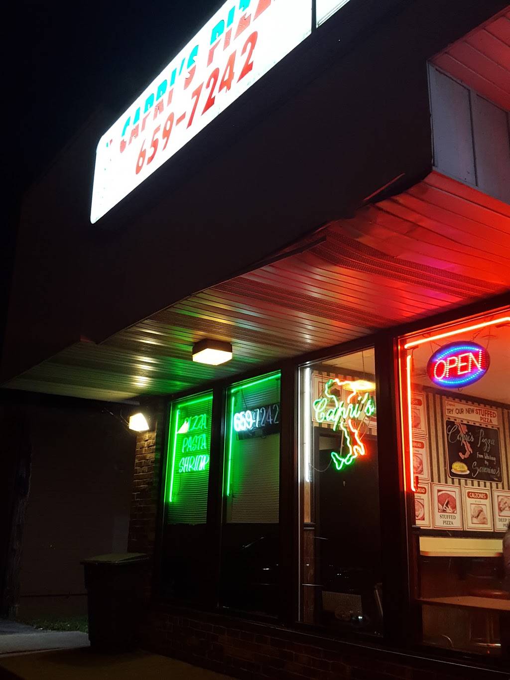 Capris Pizza | restaurant | 1722 Calumet Ave, Whiting, IN 46394, USA | 2196597242 OR +1 219-659-7242