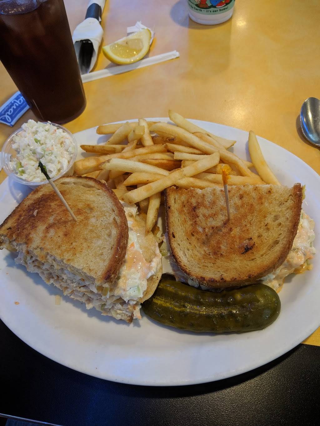 Brooklawn Diner & Restaurant | restaurant | 297 Crescent Blvd, Brooklawn, NJ 08030, USA | 8564326630 OR +1 856-432-6630