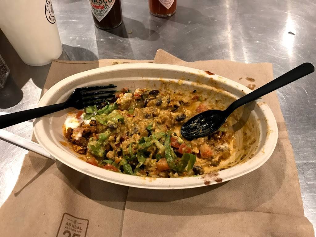 Chipotle Mexican Grill | restaurant | 135 N 500 W ste a, West Bountiful, UT 84010, USA | 8012955140 OR +1 801-295-5140
