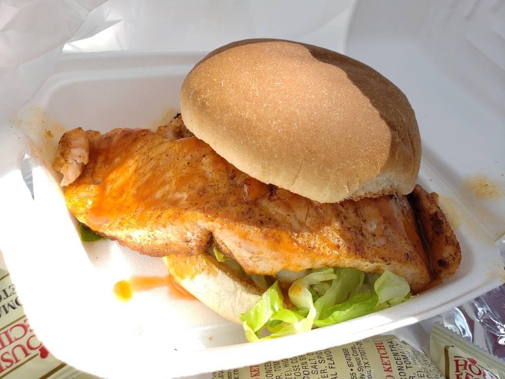 West Fortune Street Fish Market | restaurant | 1926 W Main St, Tampa, FL 33607, USA | 8132541741 OR +1 813-254-1741