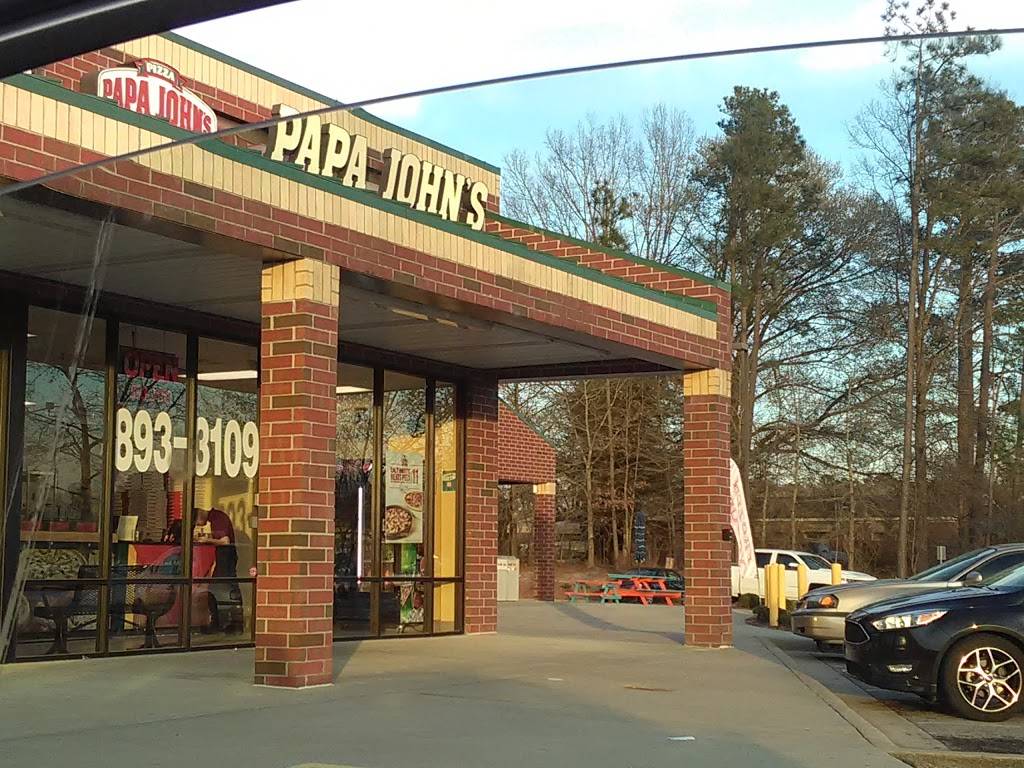 Papa Johns Pizza | restaurant | 101 W Cornelius Harnett Blvd, Lillington, NC 27546, USA | 9108933109 OR +1 910-893-3109