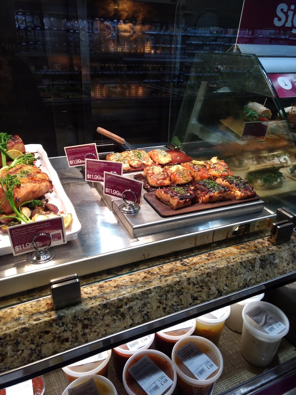 Plum Market | restaurant | 1233 N Wells St, Chicago, IL 60610, USA | 3122291400 OR +1 312-229-1400