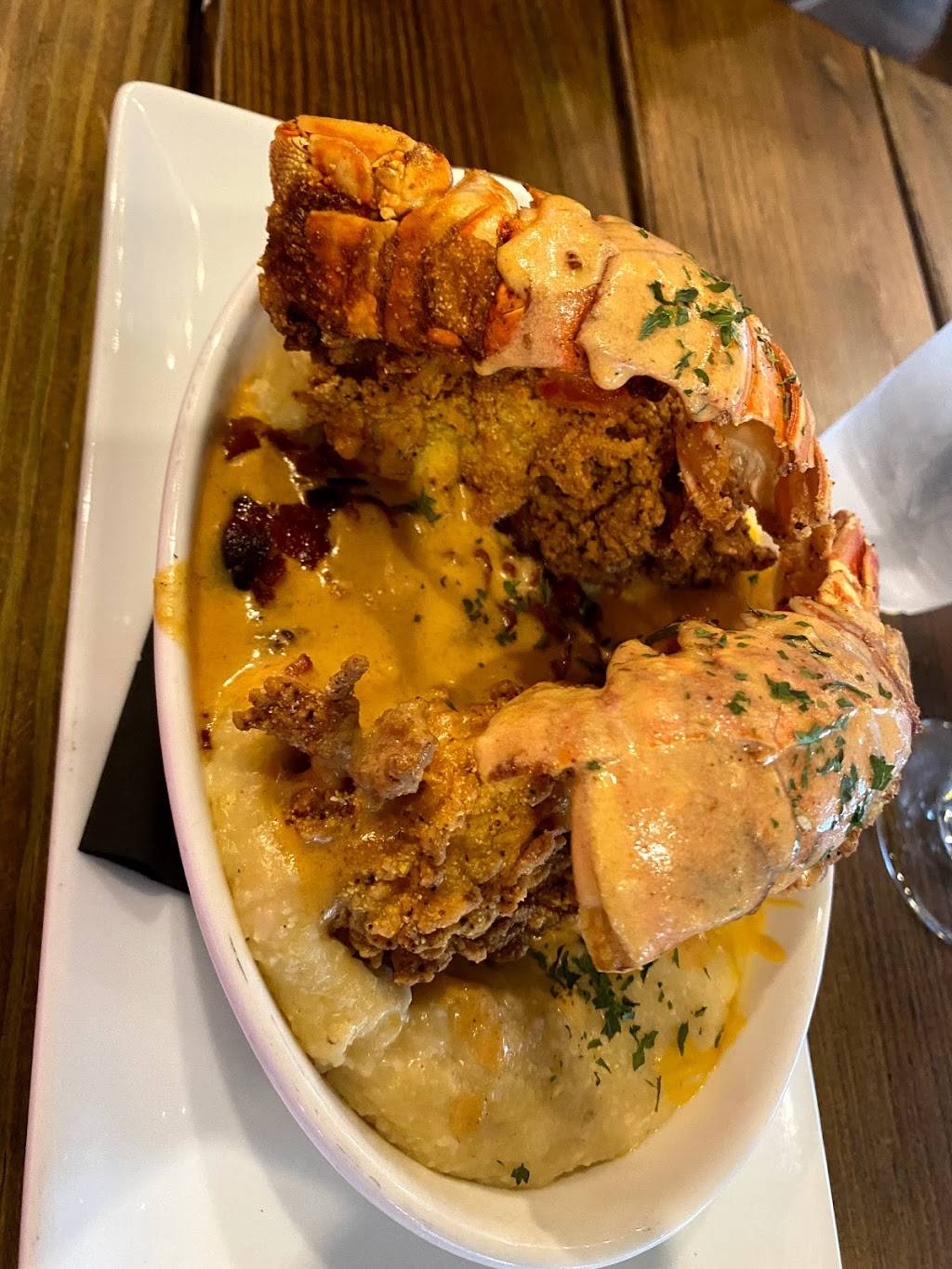 Atomic Bottle | restaurant | 6218 Richmond Ave, Houston, TX 77057, USA | 7136969111 OR +1 713-696-9111