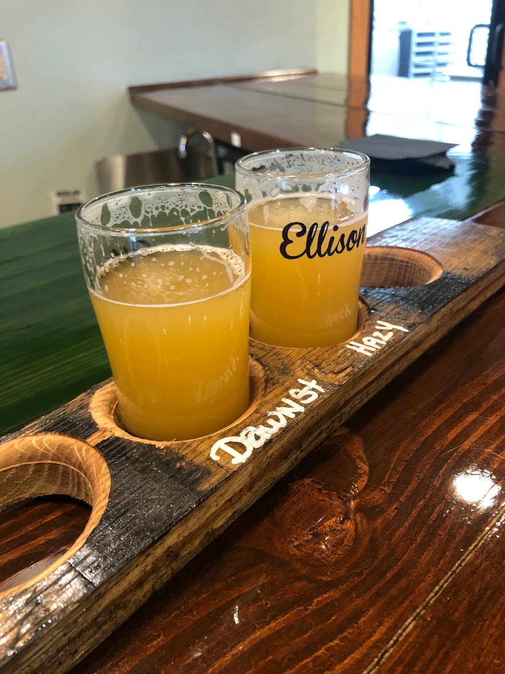 Ellison Brewing Company | restaurant | 501 Madison Ave, Indianapolis, IN 46225, USA | 3173904291 OR +1 317-390-4291
