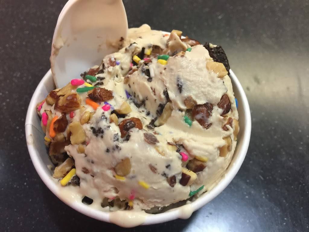 Cold Stone Creamery | bakery | 8190 Strawberry Ln Ste 7, Falls Church, VA 22042, USA | 7039929805 OR +1 703-992-9805