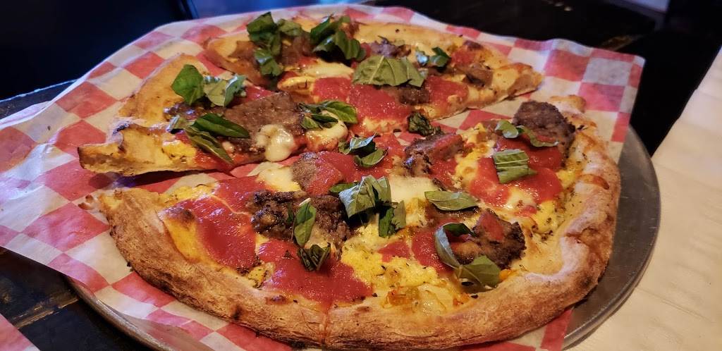 Pizza Box | meal takeaway | 923 Central Ave, St. Petersburg, FL 33705, USA | 7276230444 OR +1 727-623-0444