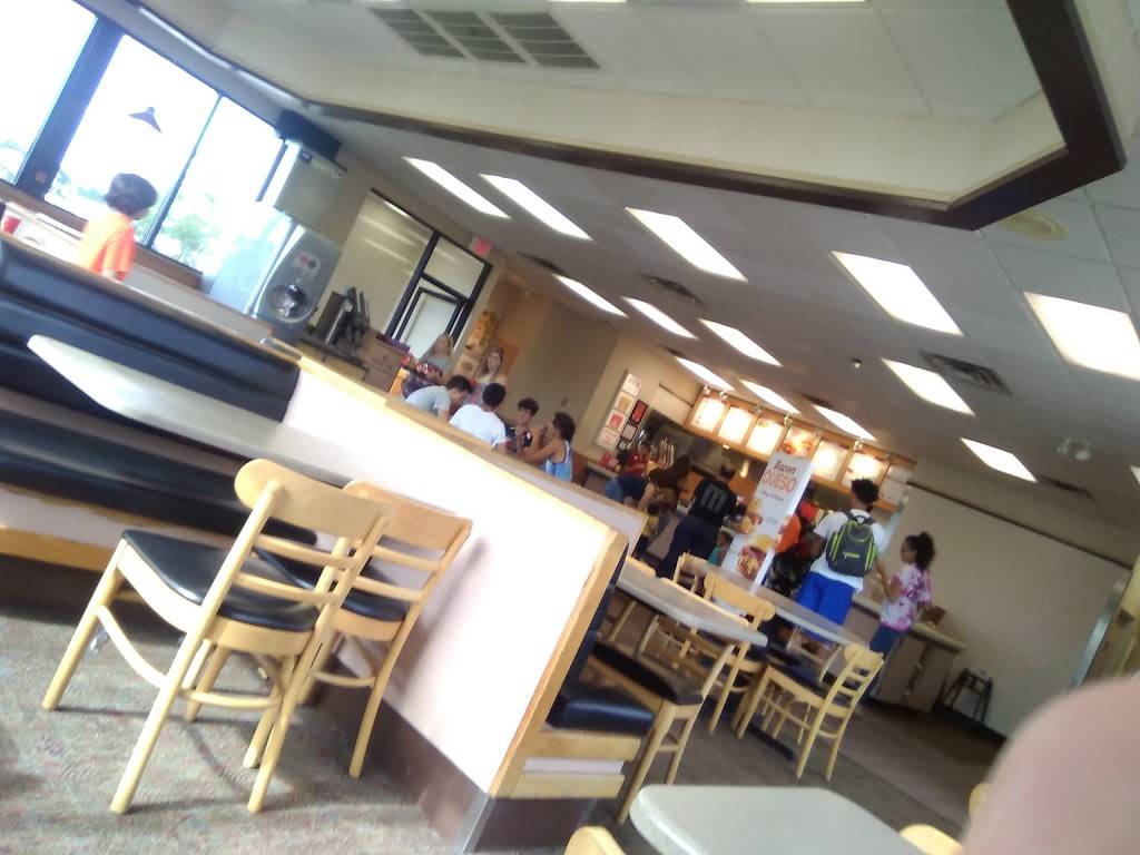 Wendys | restaurant | 4305 Kent Rd, Stow, OH 44224, USA | 3306886060 OR +1 330-688-6060