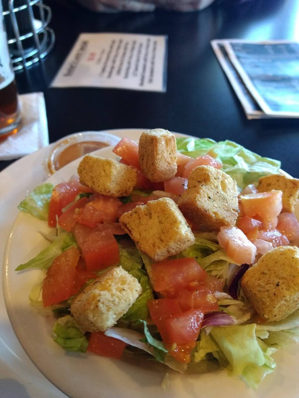 Busters Bar & Grill | restaurant | 7113 N Alpine Rd, Loves Park, IL 61111, USA | 8156335009 OR +1 815-633-5009