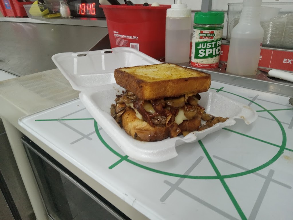 The Lucky Stop Grill | restaurant | 3782 Farmers Bridge Rd, Hephzibah, GA 30815, USA | 7622258354 OR +1 762-225-8354