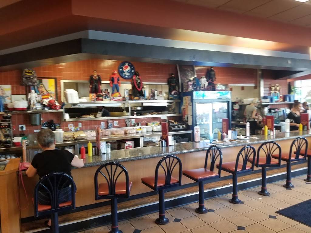 Gus Mt. Clemens Coney Island | restaurant | 55 N Main St, Mt Clemens, MI 48043, USA | 5864636750 OR +1 586-463-6750