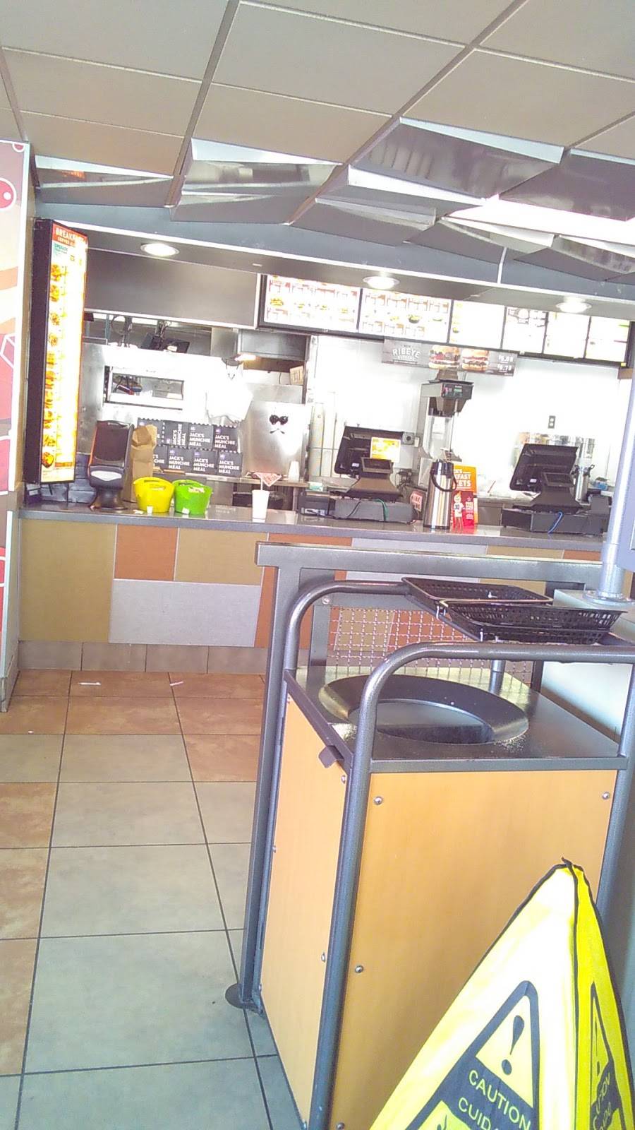 Jack in the Box | restaurant | 515 S Henderson St, Fort Worth, TX 76104, USA | 8173367952 OR +1 817-336-7952