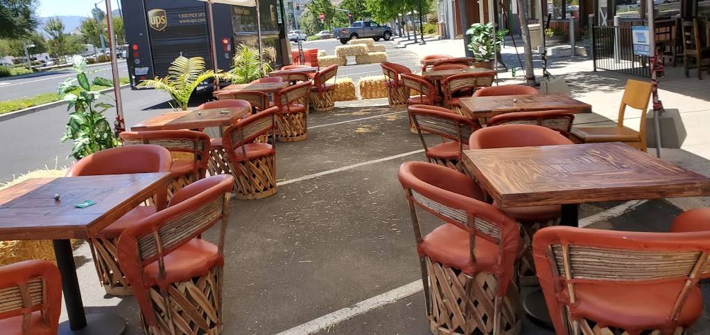 Mariscos La Rancherita | restaurant | 375 Ave Of The Flags, Buellton, CA 93427, USA | 8056977598 OR +1 805-697-7598