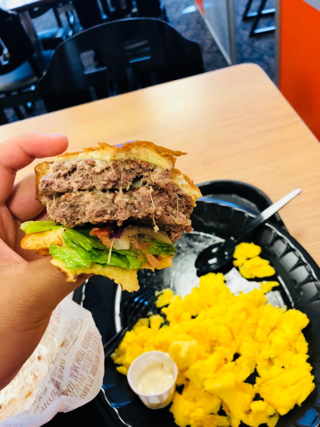 The Den by Dennys | restaurant | Gresham Dining Hall (Foster Quadrangle), Bloomington, IN 47406, USA | 8128554321 OR +1 812-855-4321