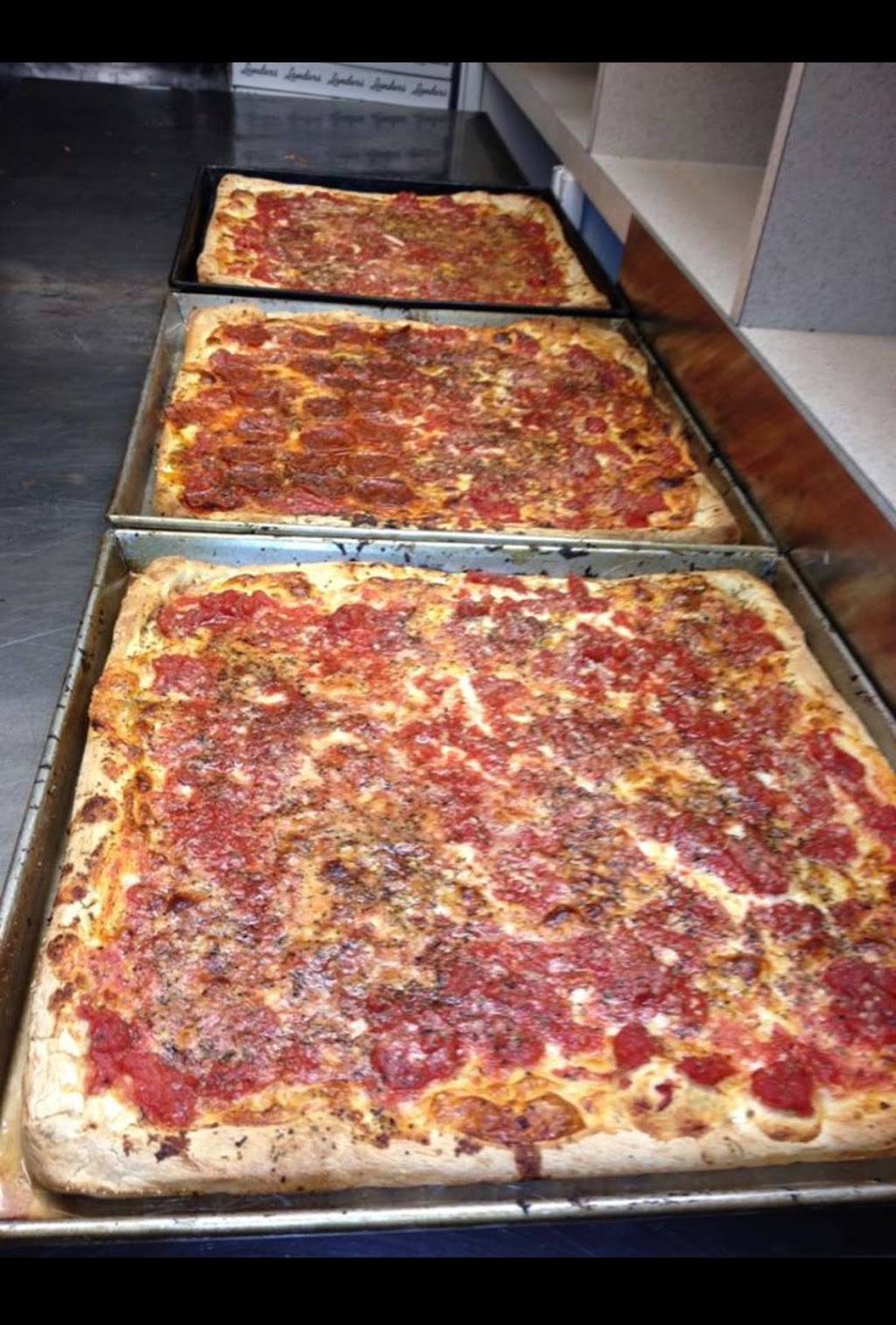 Ayas Pizza | meal takeaway | 7144 Elmwood Ave, Philadelphia, PA 19142, USA | 2153651400 OR +1 215-365-1400