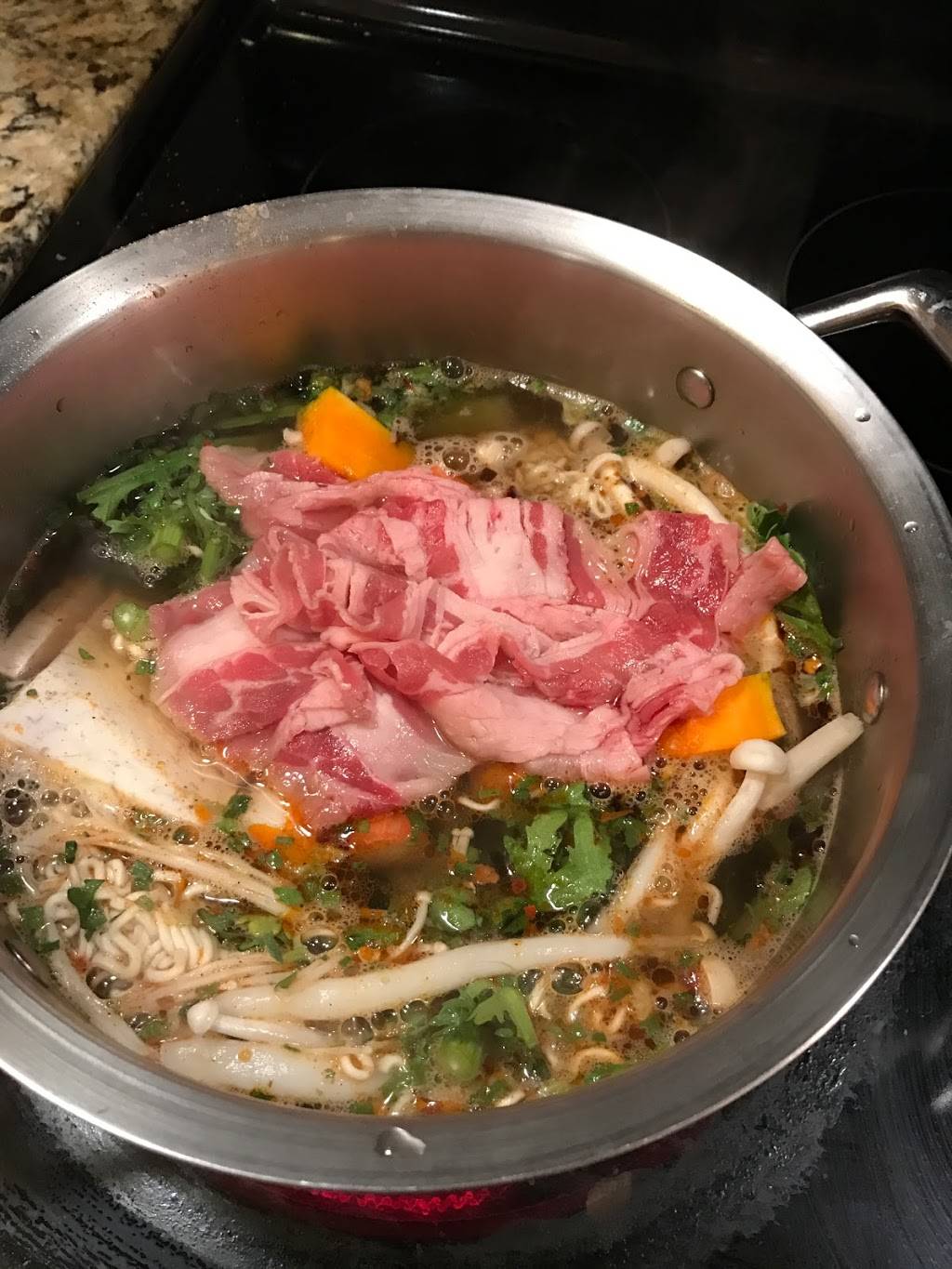 Homie HotPot&Sushi | restaurant | 306 N Walnut St, Bloomington, IN 47404, USA | 8126501171 OR +1 812-650-1171