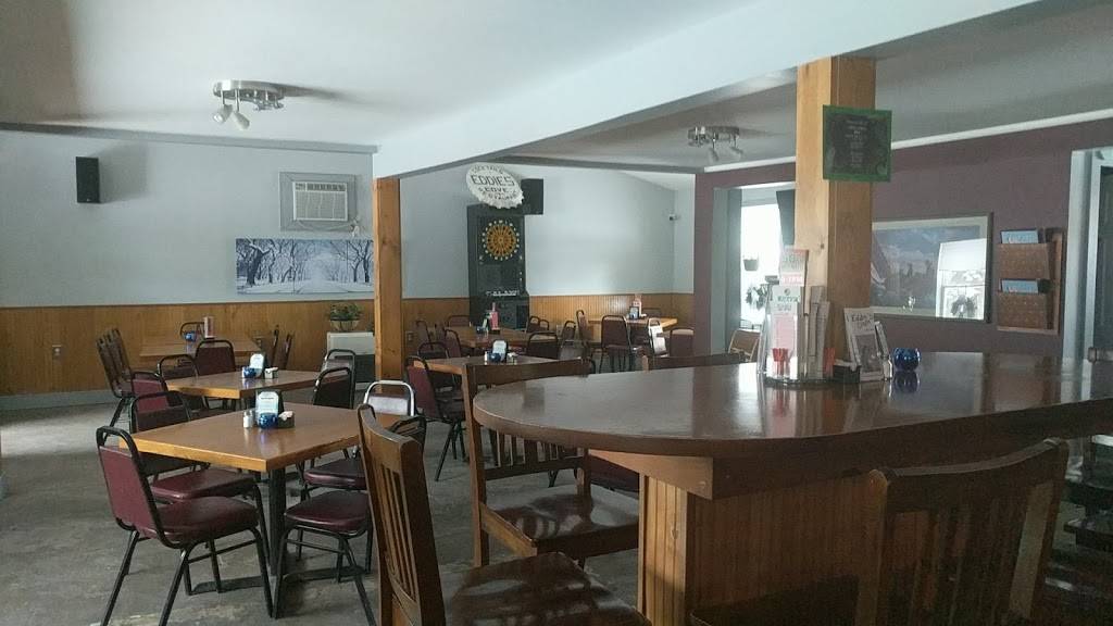 Eddies Cove LLC | restaurant | 28 Lake Shore Rd, Pulaski, NY 13142, USA | 3153876828 OR +1 315-387-6828