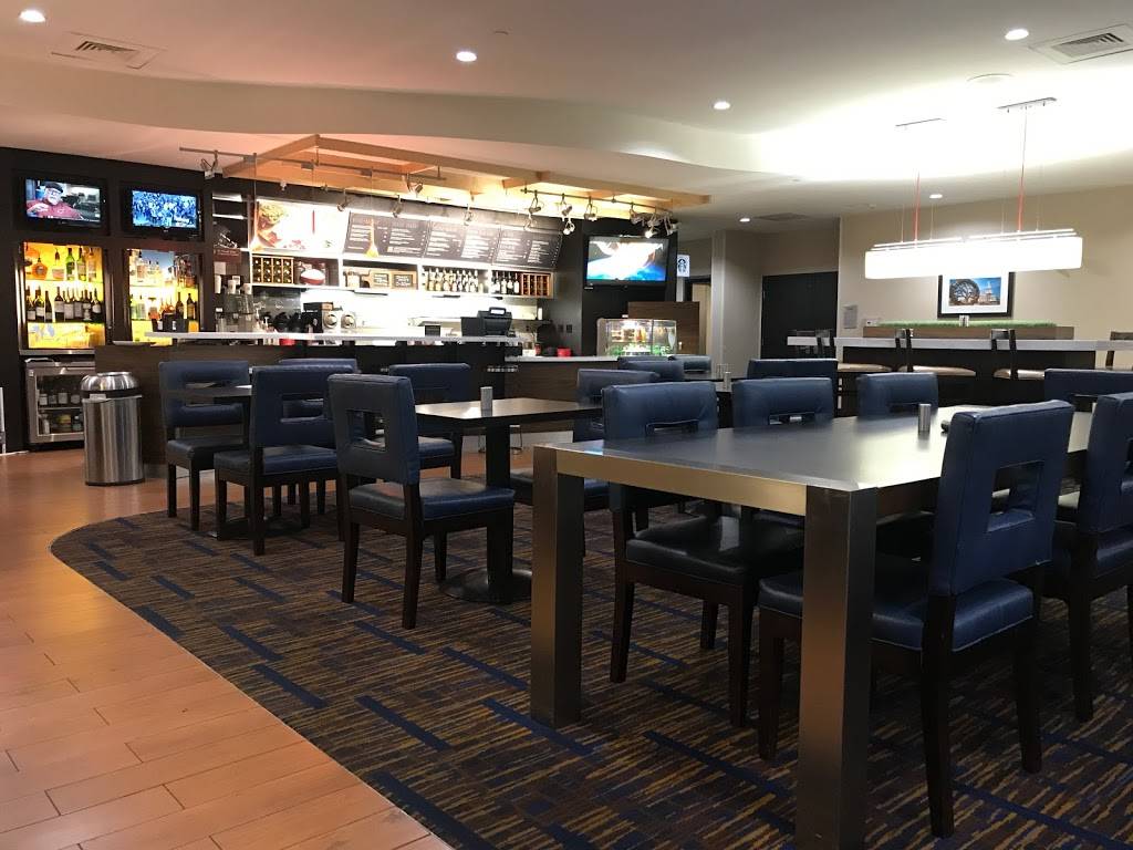 The Bistro – Eat. Drink. Connect.® | restaurant | 1000 Mall Loop Rd, High Point, NC 27262, USA | 3368823600 OR +1 336-882-3600