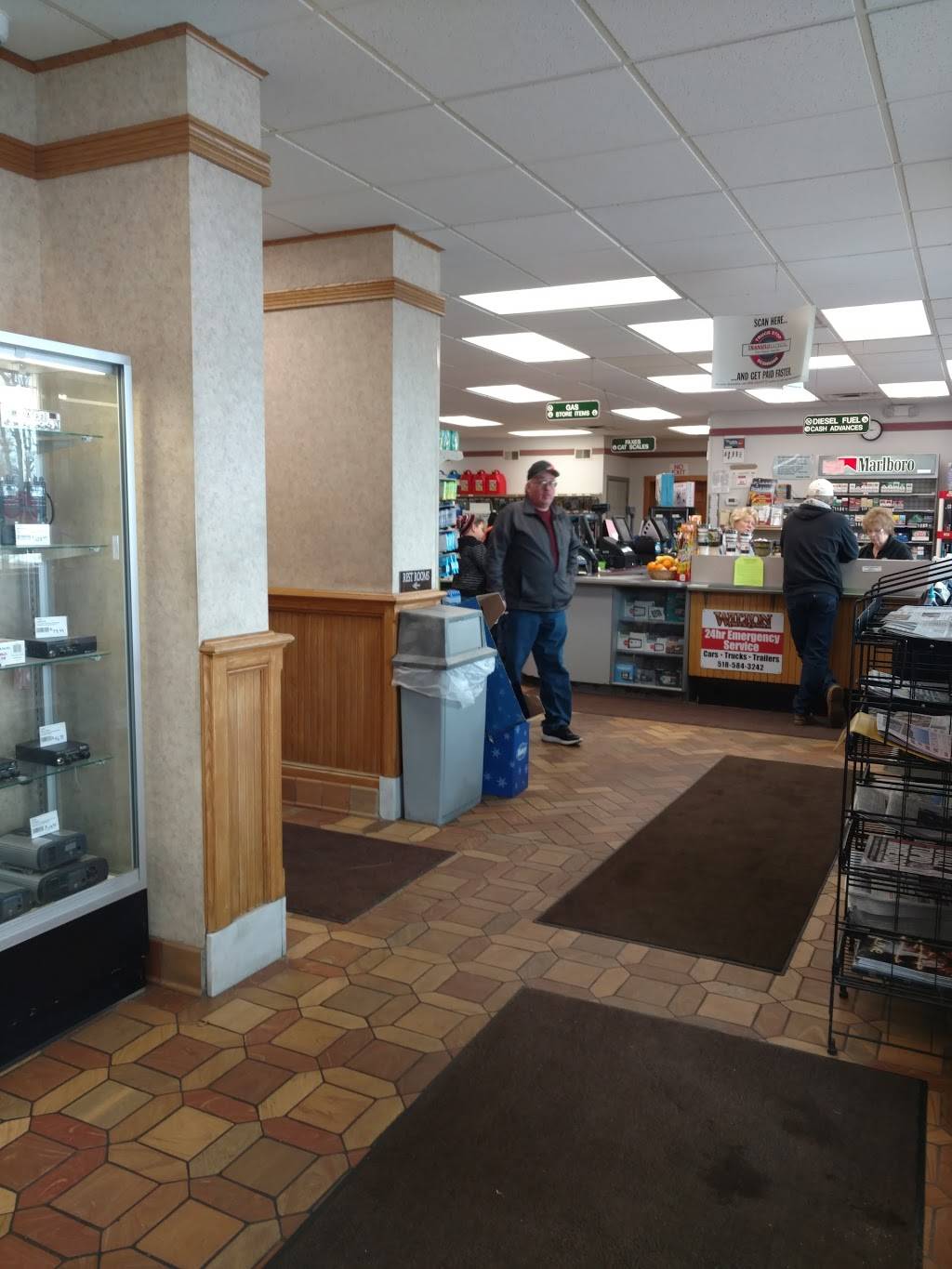 Scottys Restaurant | restaurant | 215 Ballard Rd, Gansevoort, NY 12831, USA | 5185841444 OR +1 518-584-1444