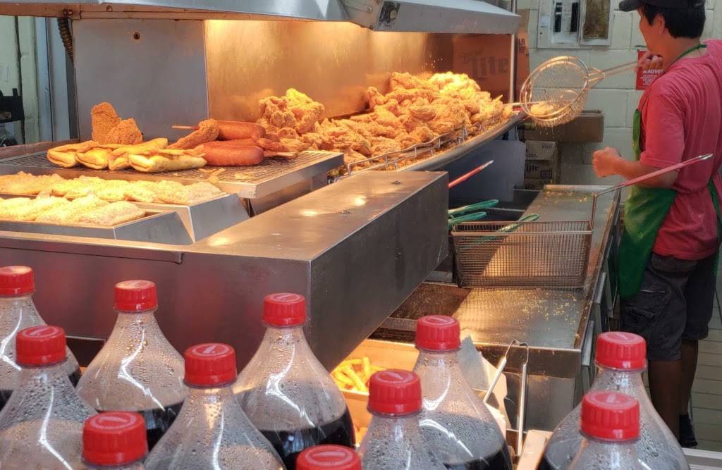 Lisas Chicken | restaurant | 1400 E Long Ave, Fort Worth, TX 76106, USA | 8176261190 OR +1 817-626-1190