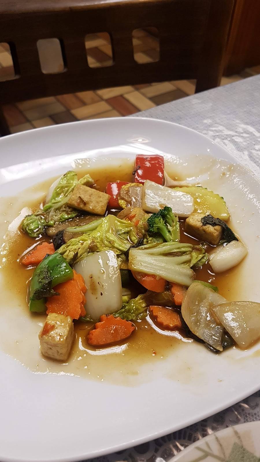 Thai Villa Cuisine | restaurant | 666 Woolwich St, Guelph, ON N1H 7G5, Canada | 5198225346 OR +1 519-822-5346