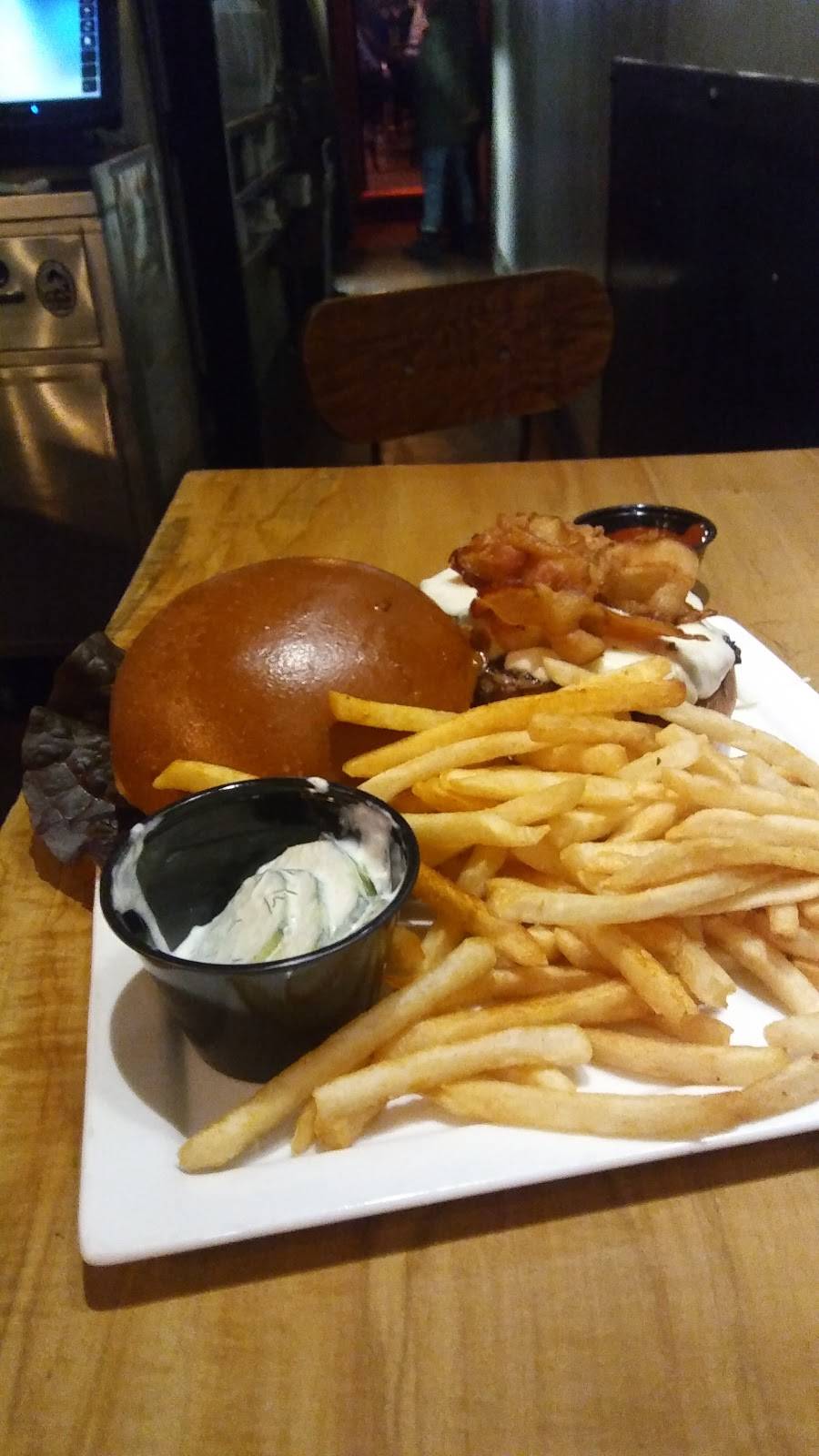 Inwood Local Wine Bar & Beer Garden | restaurant | 4957 Broadway, New York, NY 10034, USA | 2125448900 OR +1 212-544-8900