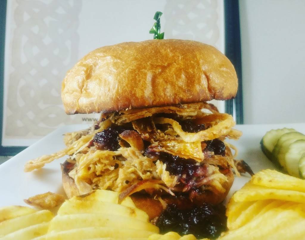 Baileys Bar & Grille | restaurant | 6922 Bristol Emilie Rd, Levittown, PA 19057, USA | 2159467991 OR +1 215-946-7991