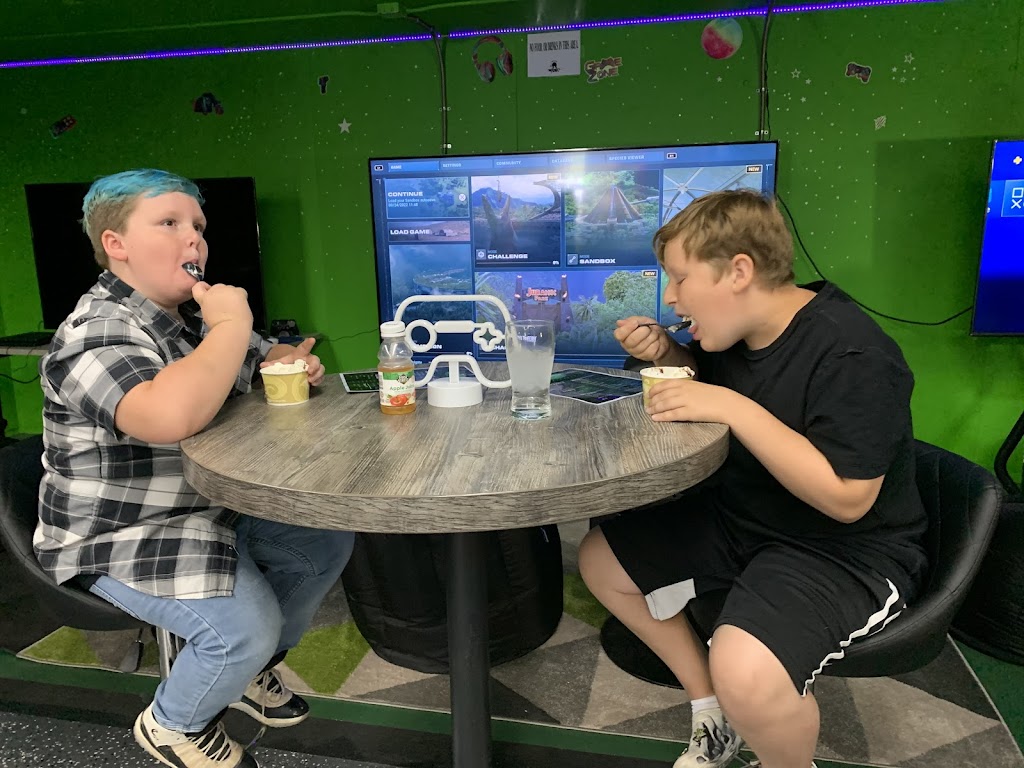 Hatchets Throw House | restaurant | 18711 Tiffeni Dr Suite 47, Twain Harte, CA 95383, USA | 2096773299 OR +1 209-677-3299