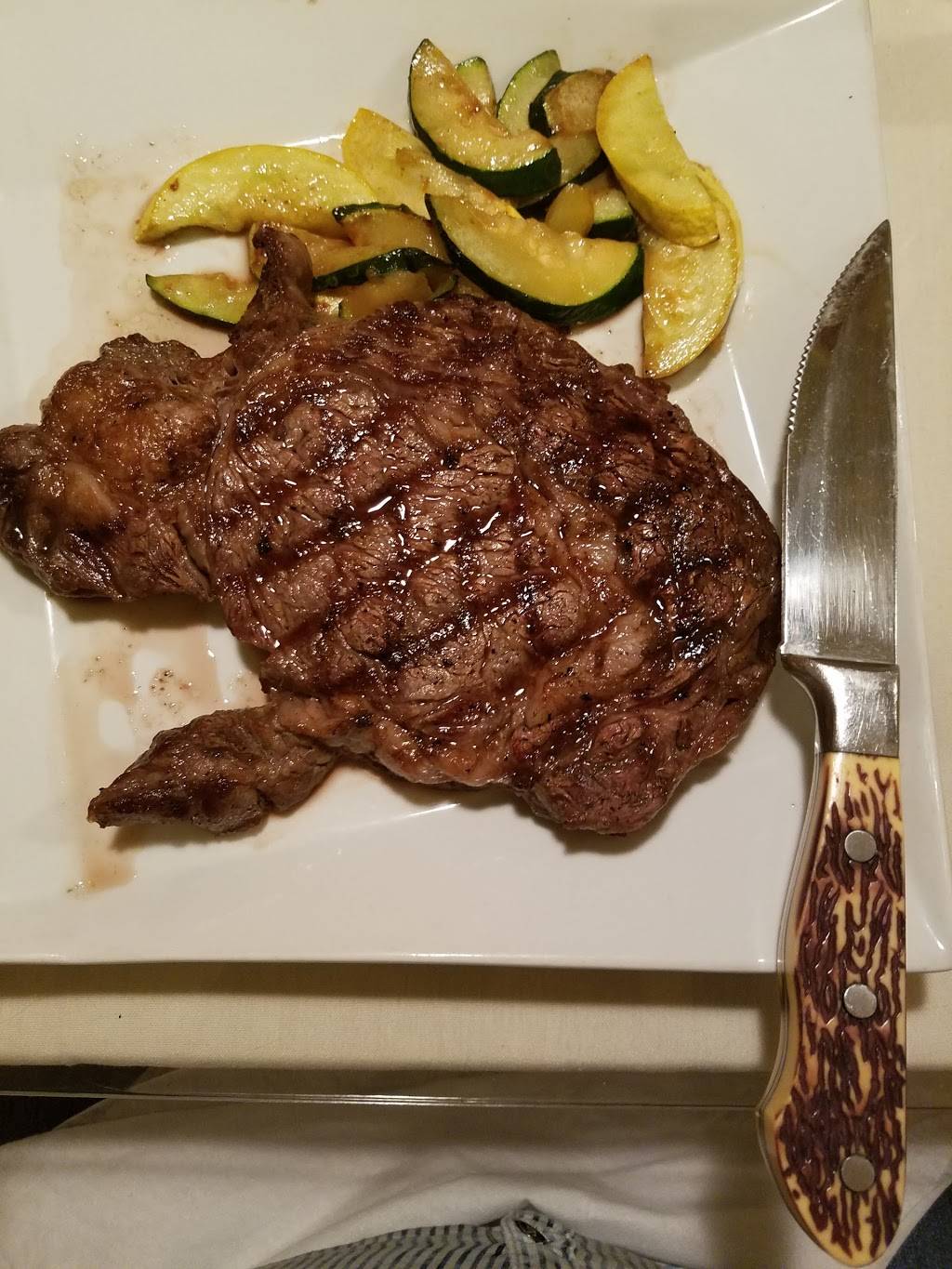 The Manor Restaurant & Lounge | night club | 300 Hershey Rd, West Hanover Township, PA 17112, USA | 7175452338 OR +1 717-545-2338