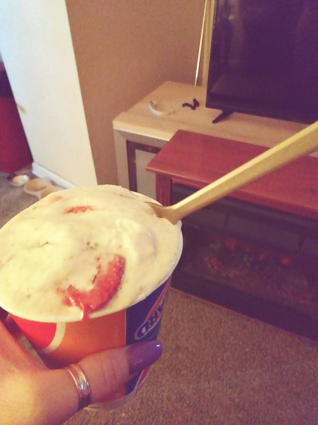 DQ / Orange Julius | restaurant | 260 E Cuyahoga Falls Ave, Akron, OH 44310, USA | 3304343018 OR +1 330-434-3018