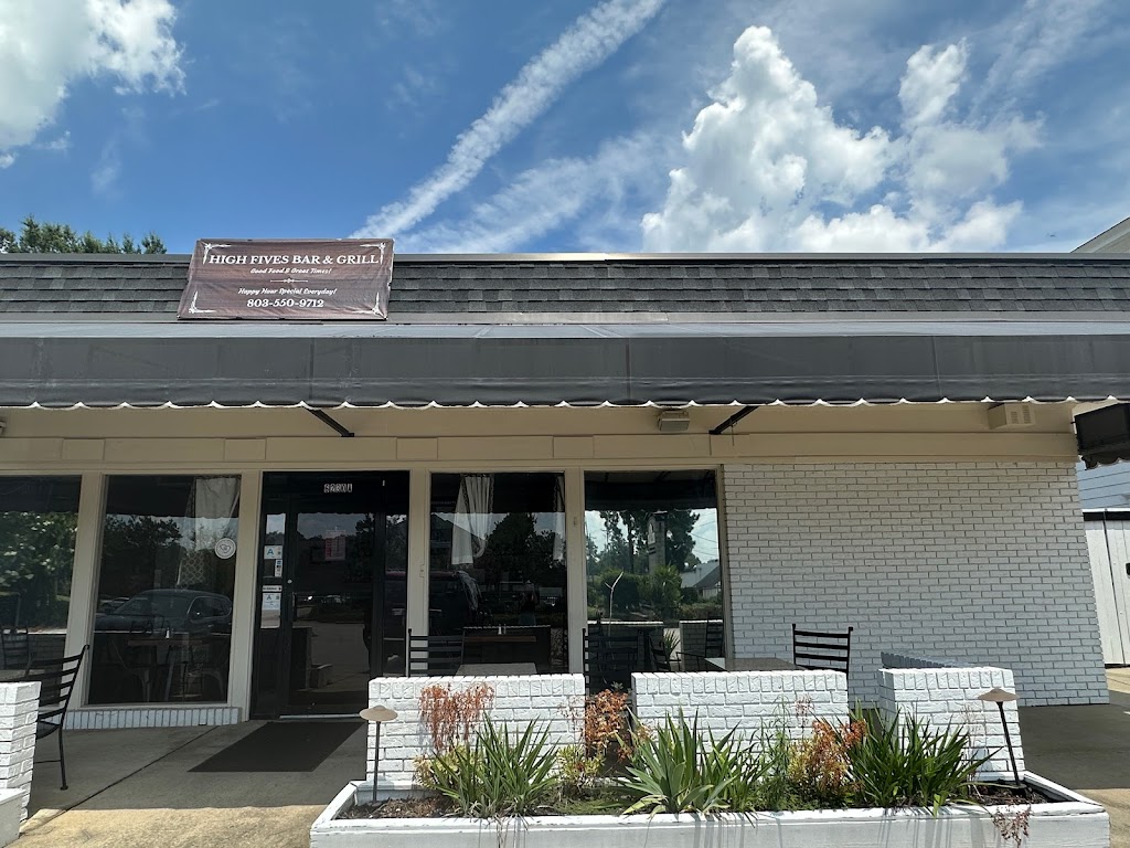 High Fives Bar & Grill | restaurant | 6230a St Andrews Rd, Columbia, SC 29212, USA | 8035509712 OR +1 803-550-9712