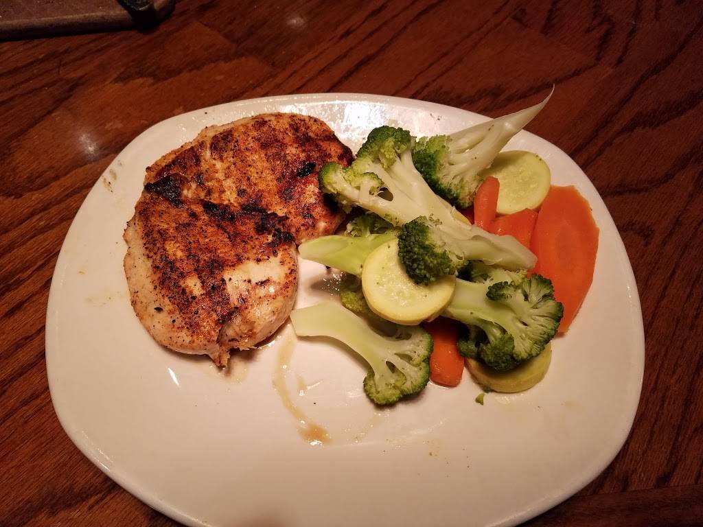 Outback Steakhouse | restaurant | 2615 Capital Mall Dr SW, Olympia, WA 98502, USA | 3603524692 OR +1 360-352-4692