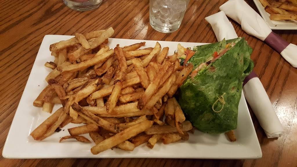 Blacksburg Taphouse | restaurant | 607 N Main St, Blacksburg, VA 24060, USA | 5405523023 OR +1 540-552-3023