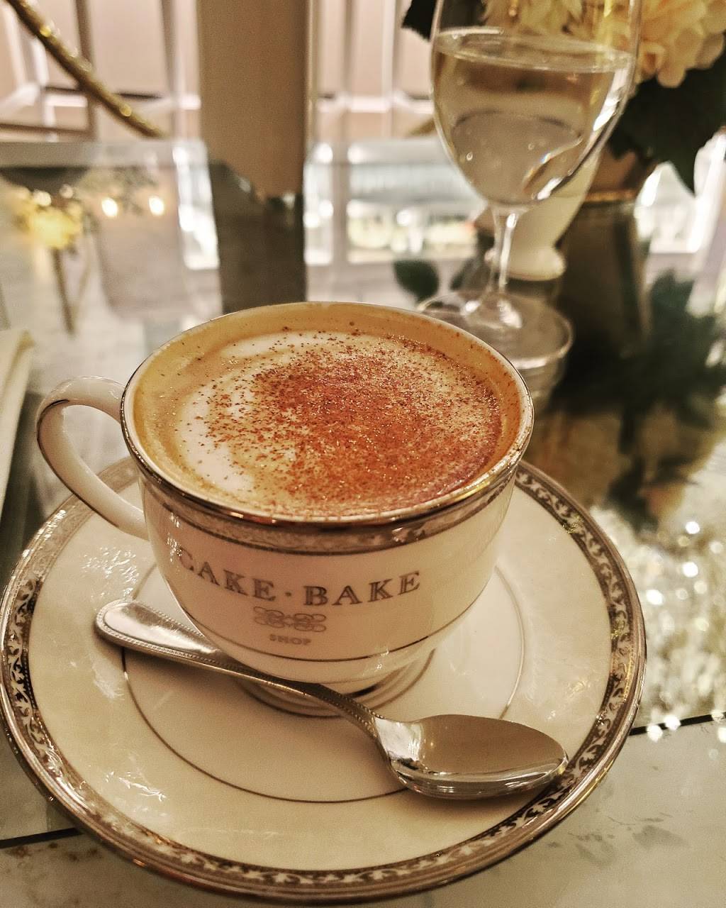 The Cake Bake Shop by Gwendolyn Rogers | restaurant | 799 Hanover Place, Carmel, IN 46032, USA | 3172572253 OR +1 317-257-2253