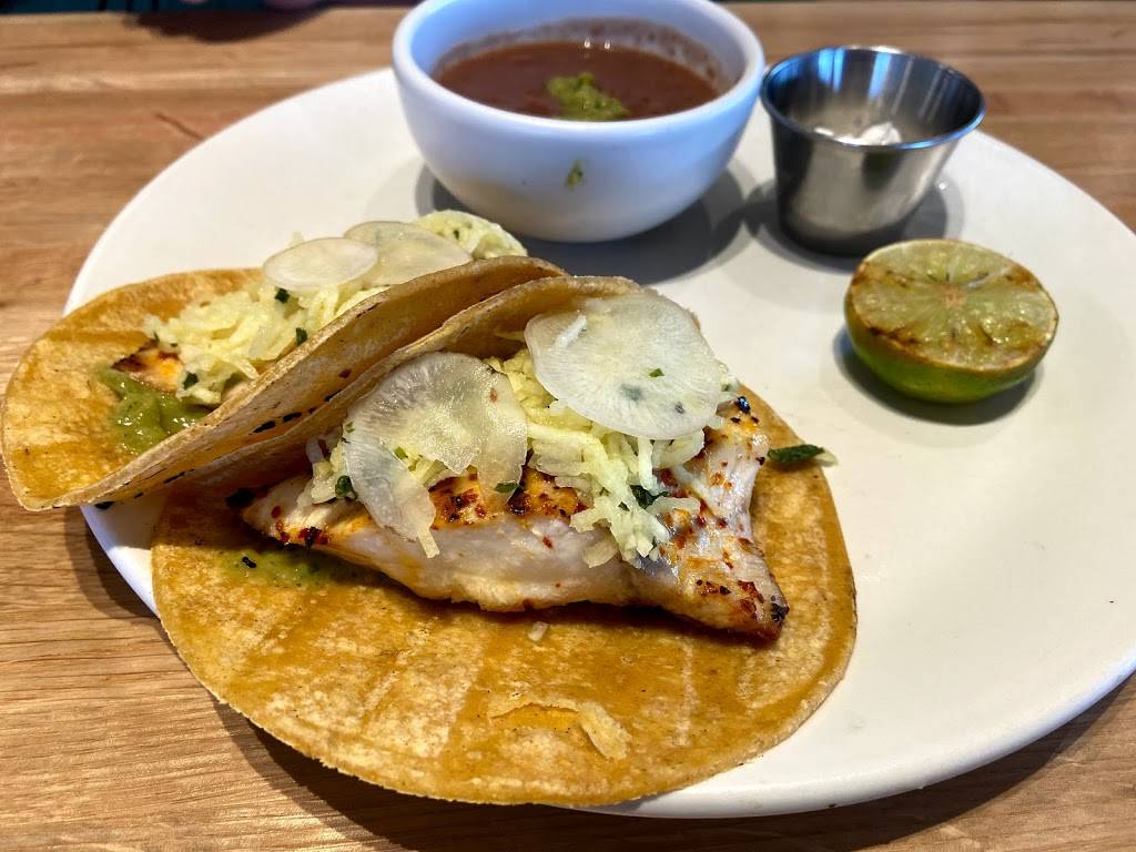 True Food Kitchen | restaurant | 105 Oakbrook Center, Oak Brook, IL 60523, USA | 6307163056 OR +1 630-716-3056