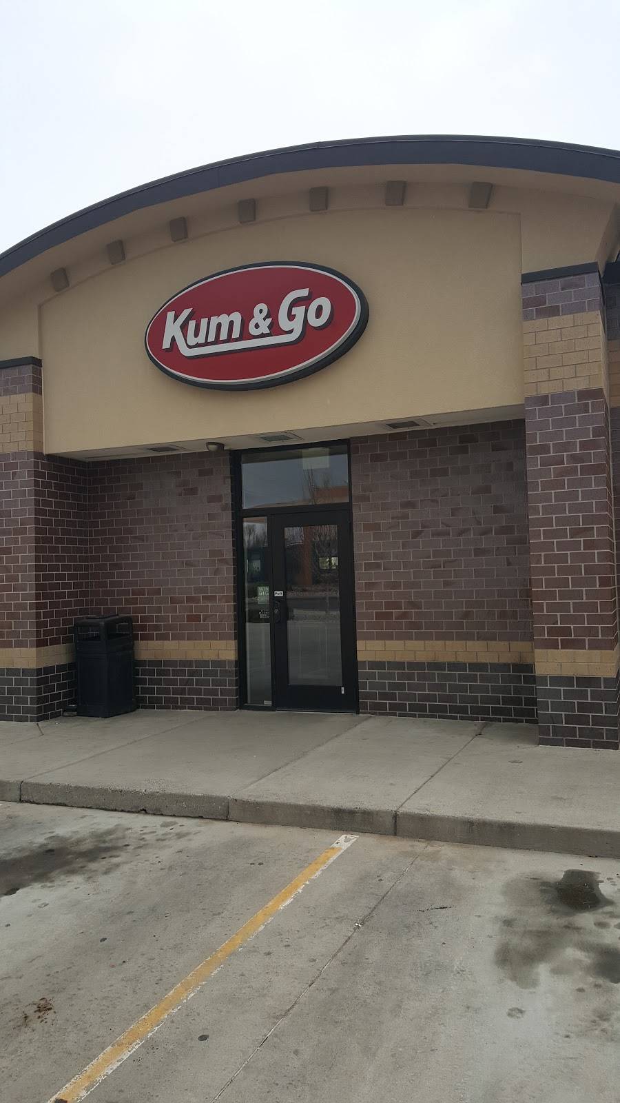 Kum & Go | meal takeaway | 3025 Hancock Expy, Colorado Springs, CO 80916, USA | 7194738296 OR +1 719-473-8296