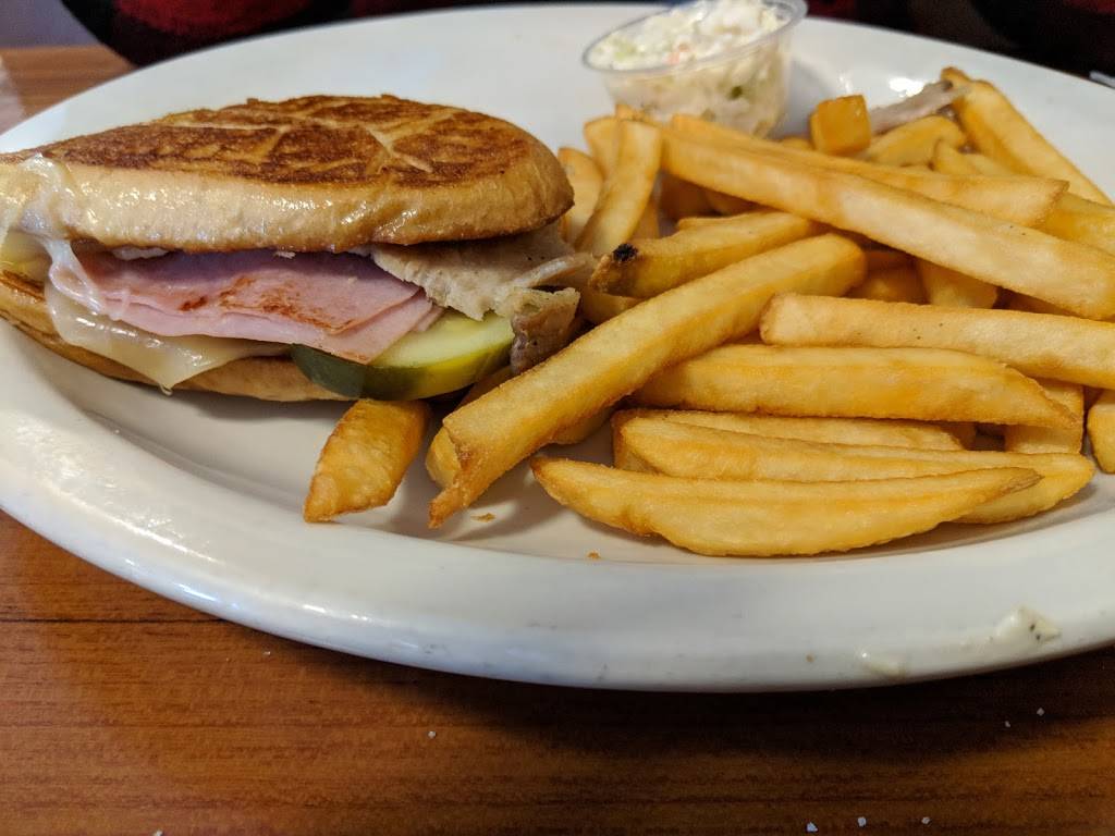 Susies Too Family | restaurant | 8010 Old County Rd 54, New Port Richey, FL 34653, USA | 7273769534 OR +1 727-376-9534