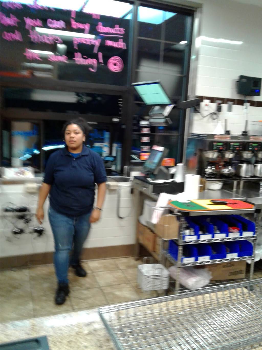 Dunkin | bakery | 144 Meriden Rd, Middlefield, CT 06455, USA | 8606135566 OR +1 860-613-5566