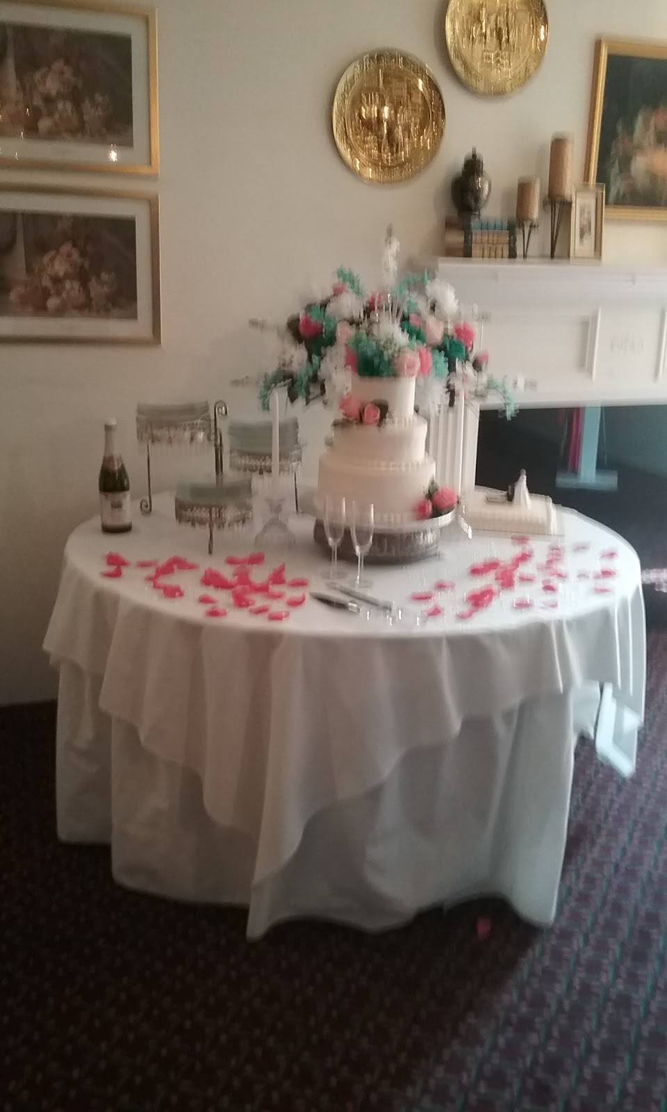 Yarboroughs Restaurant | restaurant | 321 Marco Blvd, Lexington, NC 27295, USA | 3369567781 OR +1 336-956-7781