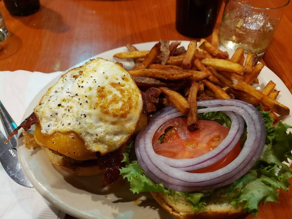 P.J. Marleys | restaurant | 119 Public Square, Medina, OH 44256, USA | 3307226328 OR +1 330-722-6328